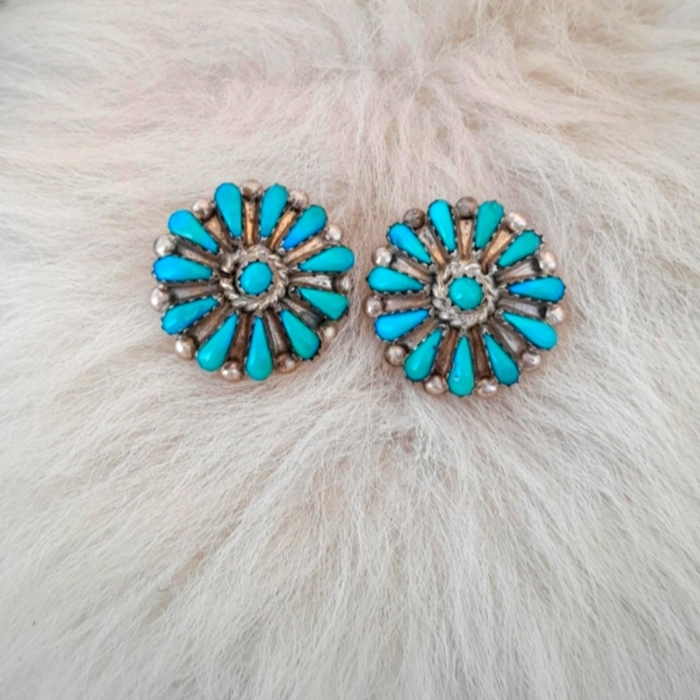 Zuni Turquoise Flowers
